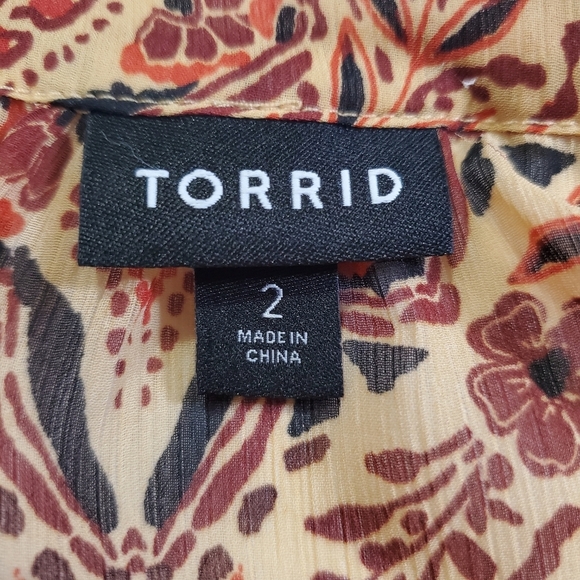 2224 * Torrid Crinkle Chiffon Raglan Tie Front Blouse Medallion Size 2X - Picture 4 of 11